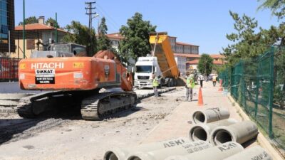 Keçiören Belediyesi, altyapı ve üstyapı çalışmalarıyla ilçenin yollarını güvenli ve