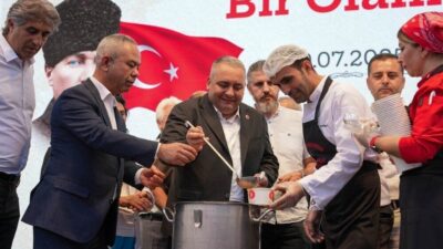 Keçiören Belediyesi, muharrem ayında aşure ve lokma dağıtarak Kerbela şehitlerini