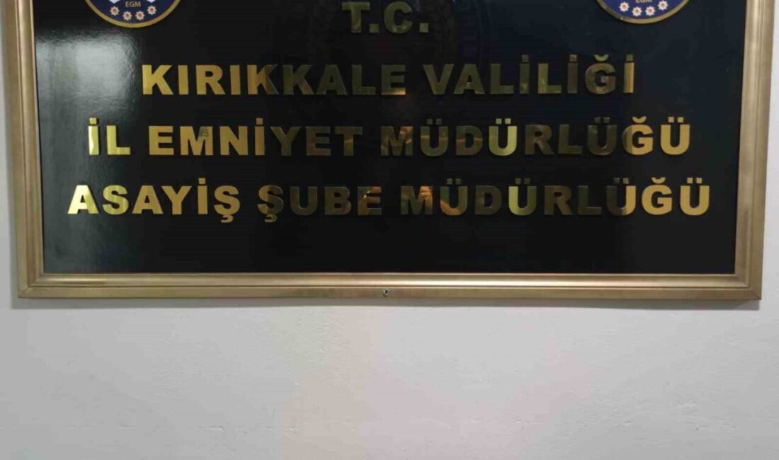 Kumar oynatılan dernek mekanına baskın düzenleyen polis ekipleri, 6 kişiyi