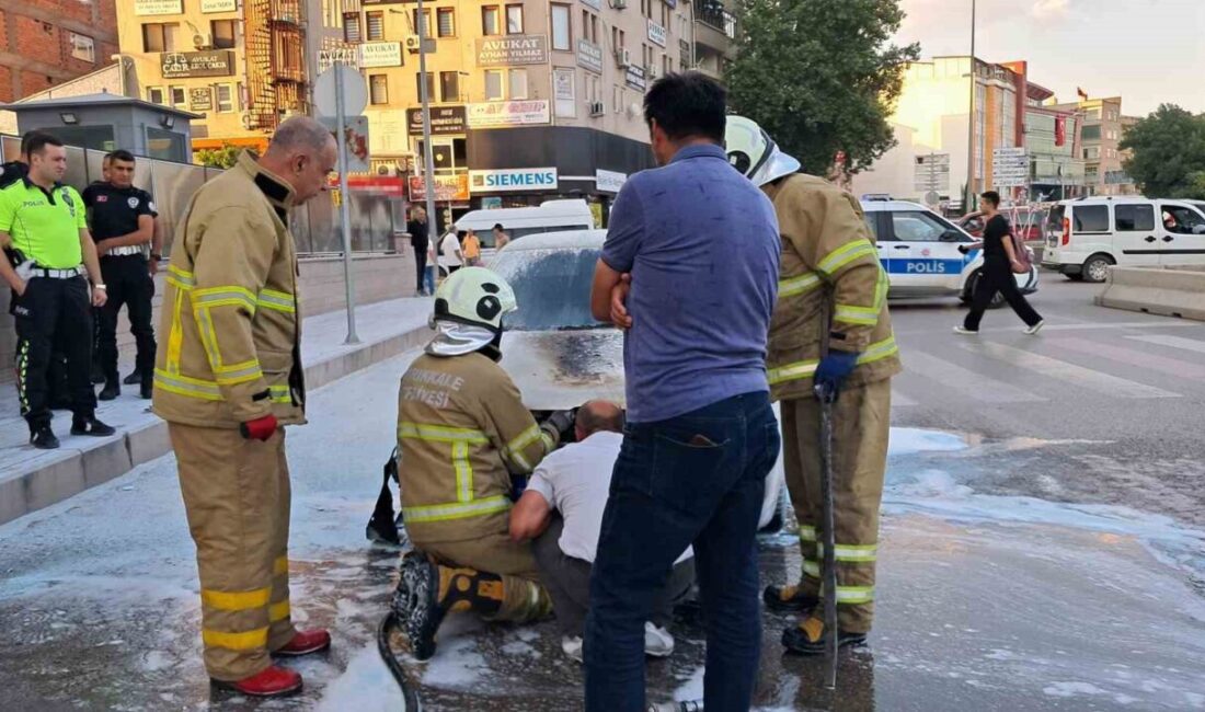 Kırıkkale'de otomobilin motorunda çıkan yangın, itfaiye ekipleri tarafından kısa sürede