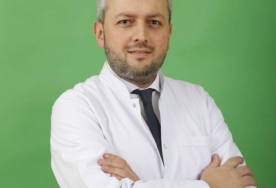 Rinoplasti sadece estetik değil, bireyin fiziksel sağlığını da iyileştiren bir