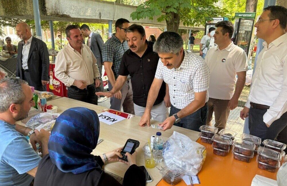 Ankara'da Eğitim Bir Sen tarafından düzenlenen Gazze yardım sergisi, Filistin'deki
