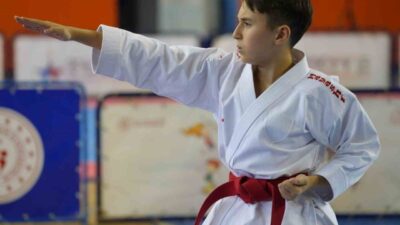 Kırıkkale'de düzenlenen Anadolu Yıldızlar Ligi Karate Müsabakaları, 10 ilden 196