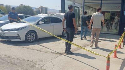 Çorum'da oto galeride çıkan tartışmada bir kişi tabancayla iş yeri