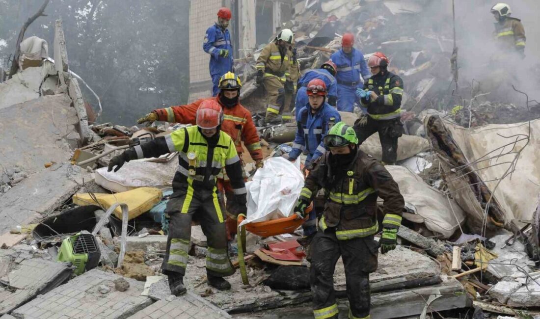 Rus ordusunun Kiev'e düzenlediği hava saldırısında ölenlerin sayısı 11'e yükselirken