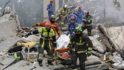Rus ordusunun Kiev'e düzenlediği hava saldırısında ölenlerin sayısı 11'e yükselirken