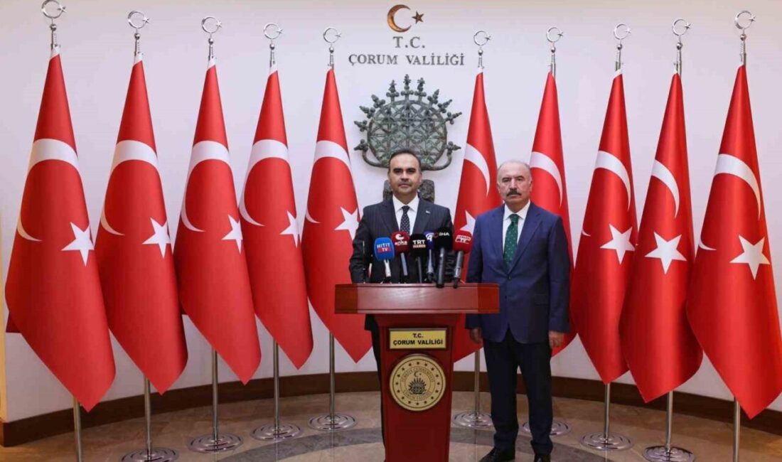 Sanayi ve Teknoloji Bakanı Mehmet Fatih Kacır, Anadolu şehirlerinde yapılan