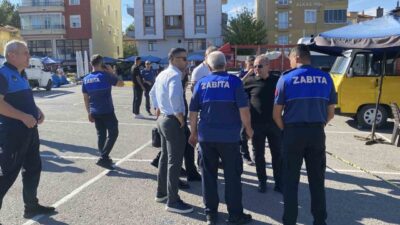 Çorum'da pazarda çıkan silahlı kavgada 1'i ağır 8 kişi yaralandı.
