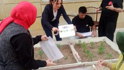 Sincan Belediyesi'nde engelli kursiyerler tiyatro, el sanatları, organik tarım gibi