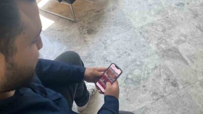 Sosyal medya uzmanı Erdem Cırık, insanların sosyal medyada harcadığı vakitten
