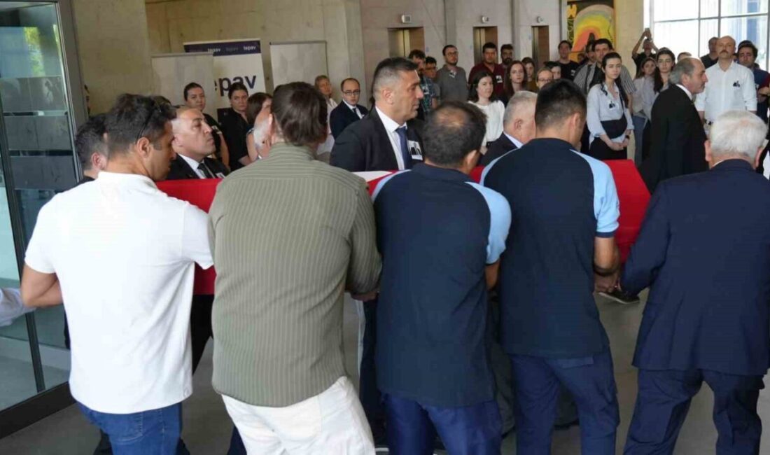 Merkez Bankası eski Başkanı Süreyya Serdengeçti, TOBB ETÜ kampüsünde düzenlenen