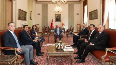 TBMM Başkanı Numan Kurtulmuş, parti grup başkanvekillerini kabul etti. "Terörsüz