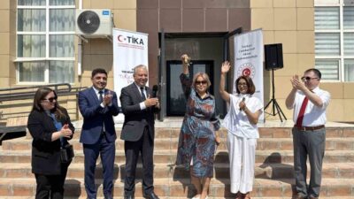 TİKA, Aktau'daki Engelli Rehabilitasyon Merkezi'ne özel donanımlı taşıma aracı sağladı.