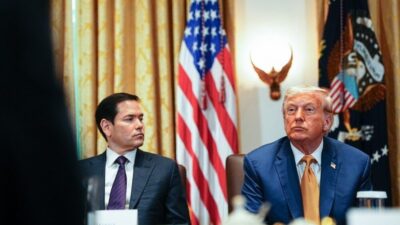 ABD Başkanı Donald Trump, kabine toplantısında ABD'deki bakır madenleri ticaretine