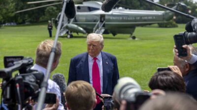 ABD Başkanı Donald Trump, Ukrayna Devlet Başkanı Vladimir Zelenskiy'e Rusya'yı