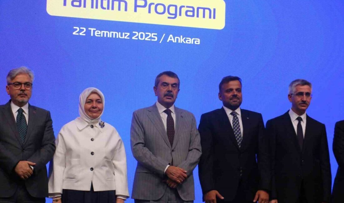 Turkcell Genel Müdürü Ali Taha Koç, Türkiye'nin veri güvenliğini ön