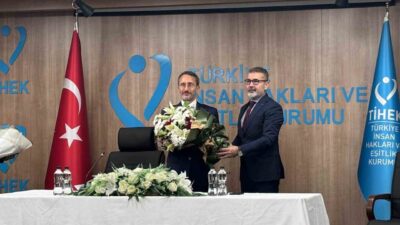 Fahrettin Altun, Türkiye İnsan Hakları ve Eşitlik Kurumu Başkanlığı görevini