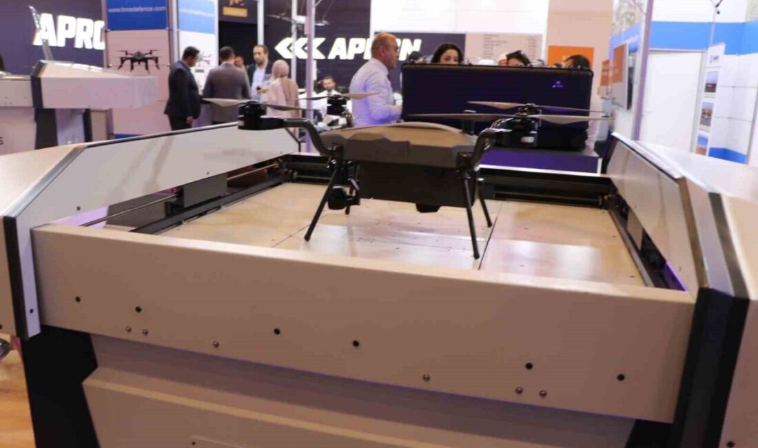 AIROBOS firmasının "Dron Barınağı" IDEF 2025 savunma sanayi fuarında tanıtıldı.