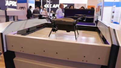 AIROBOS firmasının "Dron Barınağı" IDEF 2025 savunma sanayi fuarında tanıtıldı.