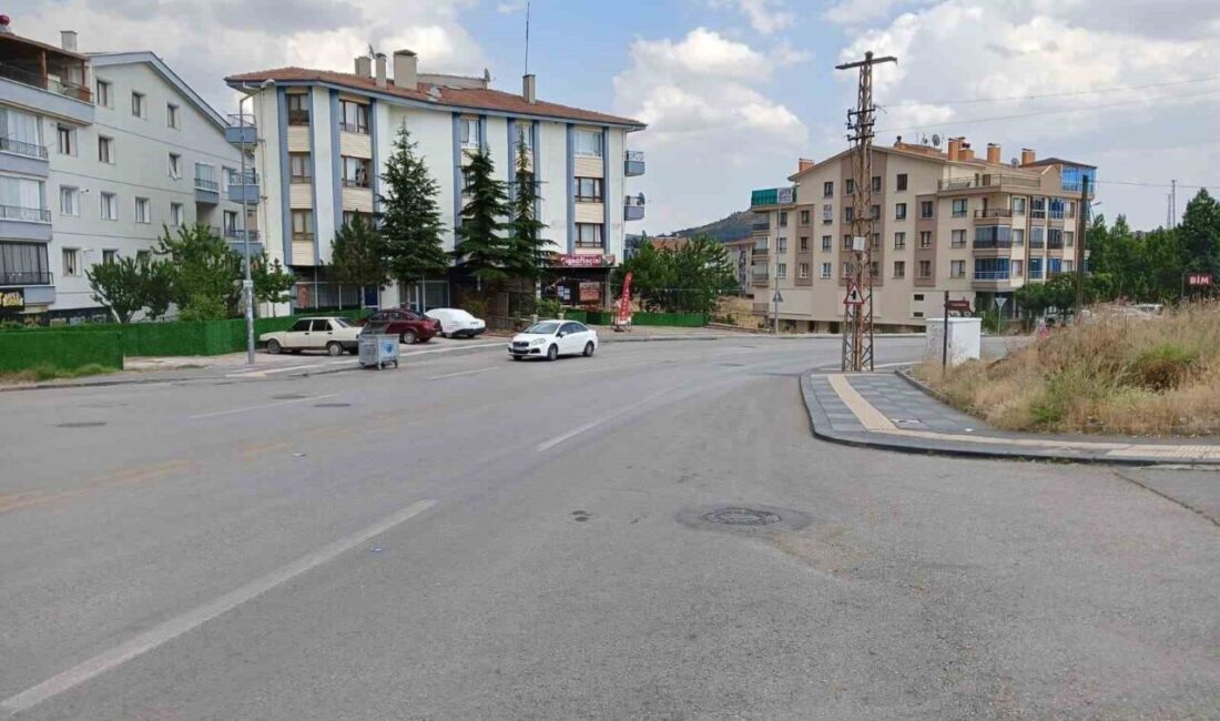 Ankara'da yaşlı bir kadın drift yapan aracın altında kalmaktan son