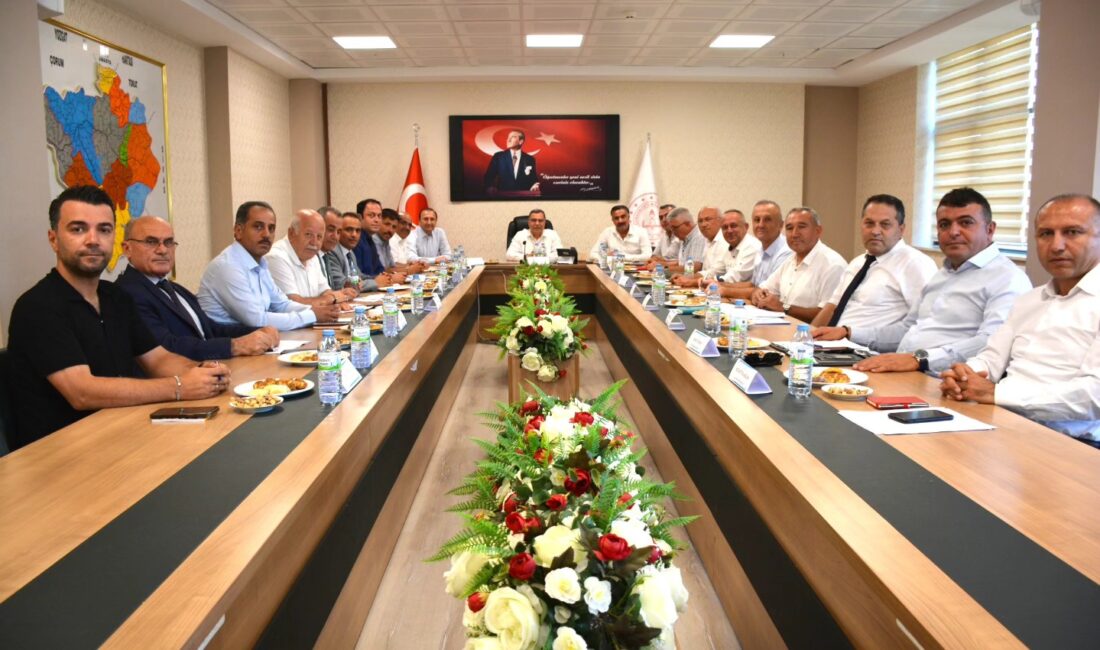 Yozgat İl Millî Eğitim Müdürü İsmail Altınkaynak başkanlığında, 13 ilçe