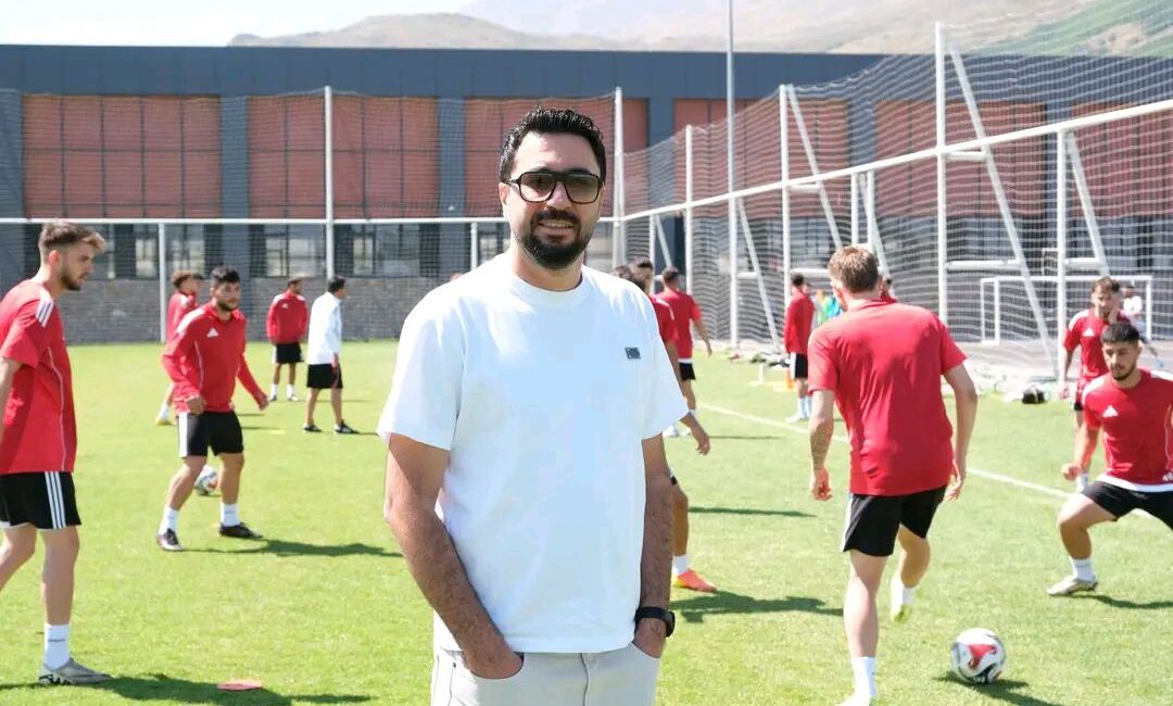 Yozgat Belediyesi Bozokspor Kulüp Başkanı Alparslan Akyüz, kulübün başarısı için