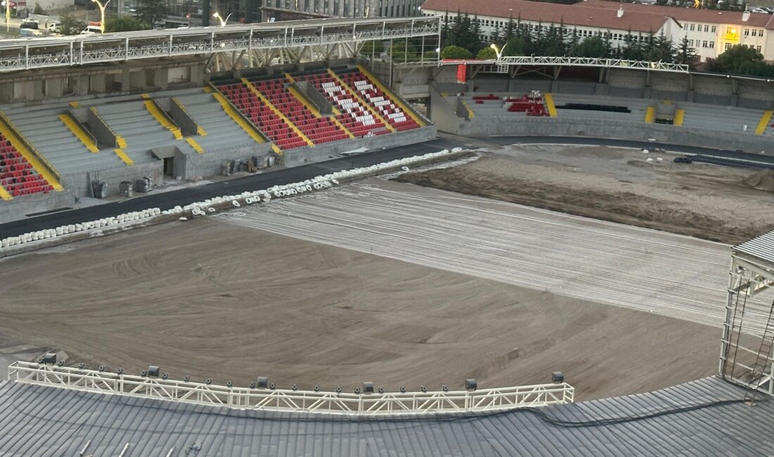 Yozgat’ta yapımı devam eden yeni stadyumda çalışmalar hızla sürüyor. Taraftarların