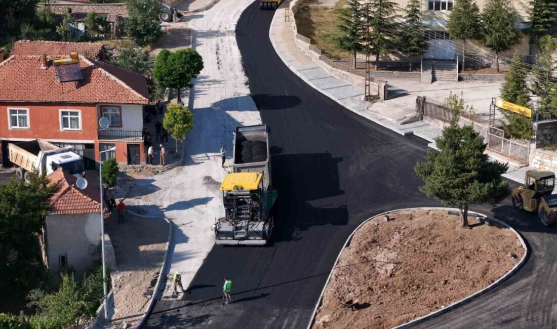 Akdağmadeni Belediyesi, alt yapı ve üst yapı yatırımlarını sürdürüyor. Son
