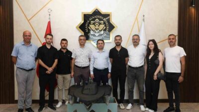 Alanya Alaaddin Keykubat Üniversitesi Zeronetech Takımı, "Kılıç&Arslan" adlı deniz aracıyla