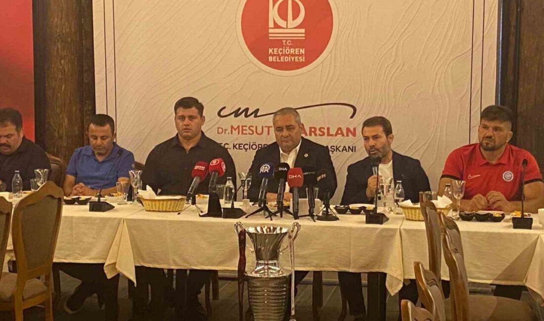 Ankara'da düzenlenen Taha Akgül Karakucak Güreşleri lansmanına, Keçiören Belediye Başkanı
