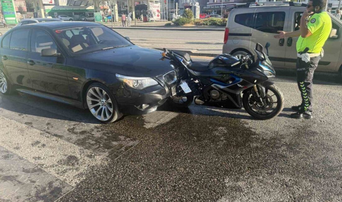 Ankara'da otomobil ile motosikletin çarpışması sonucu motosiklet sürücüsü yaralandı. Polis