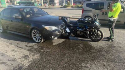 Ankara'da otomobil ile motosikletin çarpışması sonucu motosiklet sürücüsü yaralandı. Polis