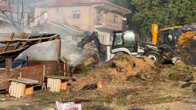 Ankara'nın Kızılcahamam ilçesinde Murat Gencer'e ait besi çiftliğinde çıkan yangın