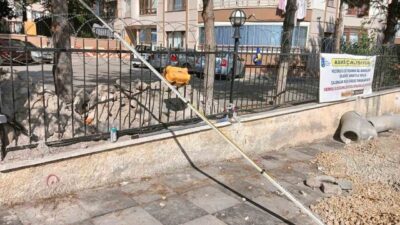 Ankara'nın Keçiören ilçesinde elektrik akımına kapılan 19 yaşındaki belediye işçisi,