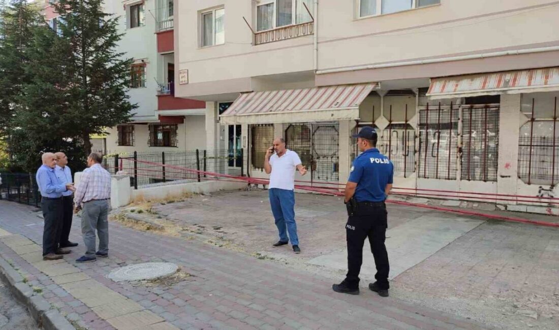 Ankara Sincan'da 6 katlı bir binada kolonlardan ses gelmesi üzerine