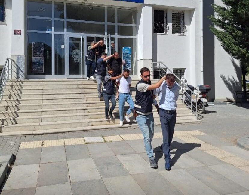 Ankara'nın Polatlı ilçesinde trafik kavgasında yaralanan K.T., saldırganların 10 kişi