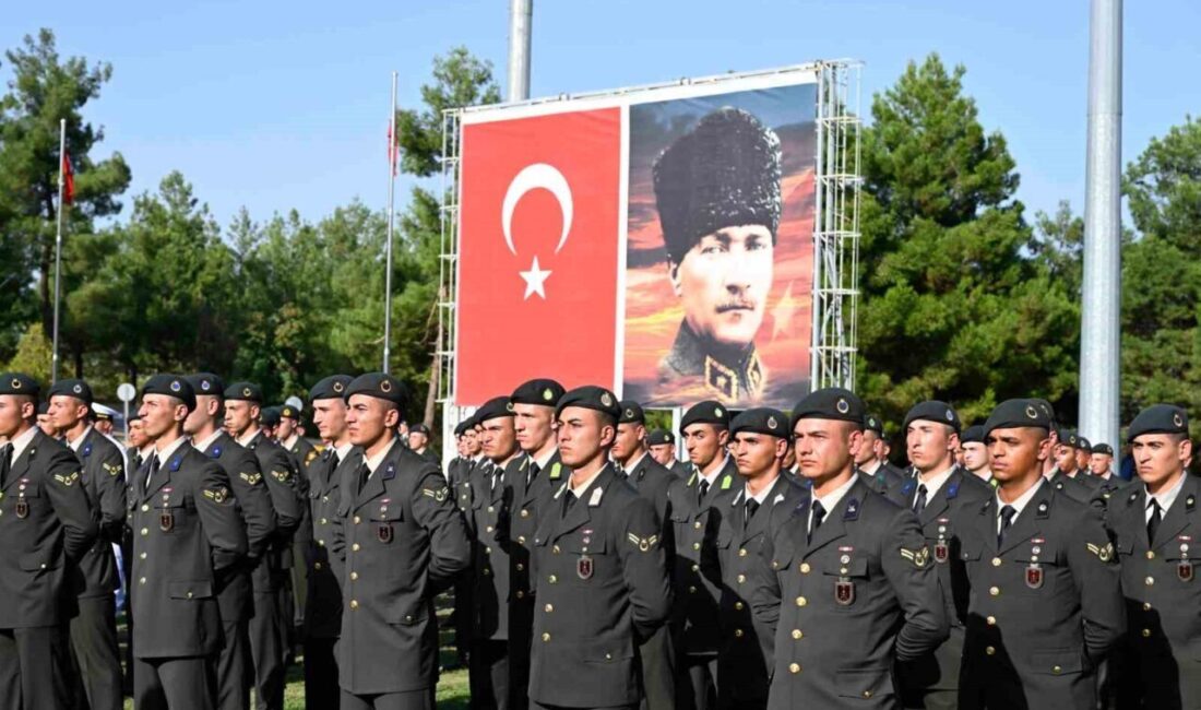 Milli Savunma Üniversitesi Kara Astsubay Meslek Yüksekokulu'nda 19 Mayıs 100.