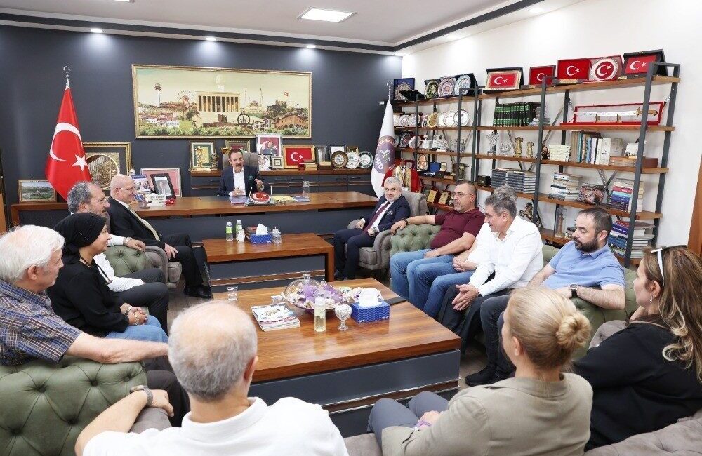ATO Başkanı Gürsel Baran ve Genel Sekreter Yardımcısı Abdurrahman Karabudak,