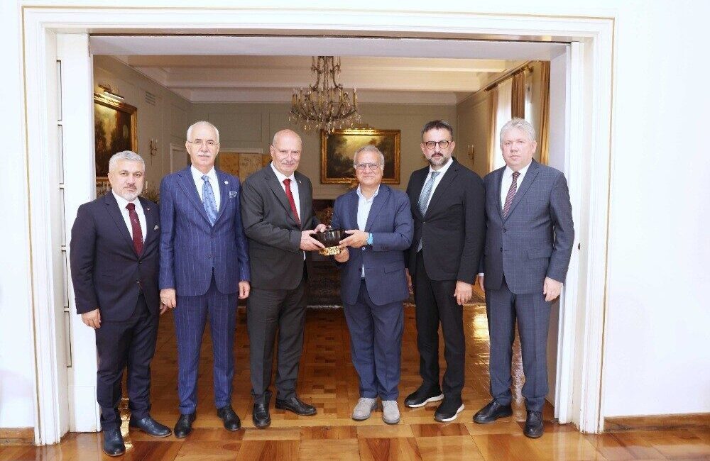 Ankara Ticaret Odası Başkanı Gürsel Baran, heyetiyle birlikte İtalya'nın Ankara