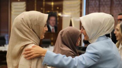Aile ve Sosyal Hizmetler Bakanı Mahinur Özdemir Göktaş, Bingöl'de şehit