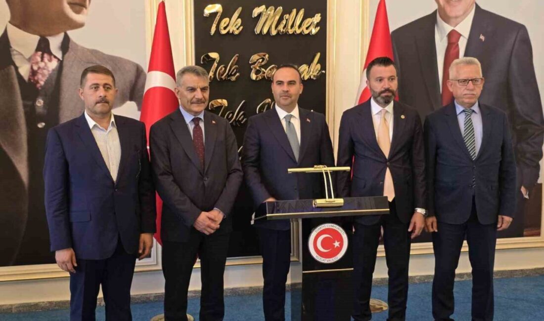 Sanayi ve Teknoloji Bakanı Mehmet Fatih Kacır, Türkiye'nin küresel sistemde