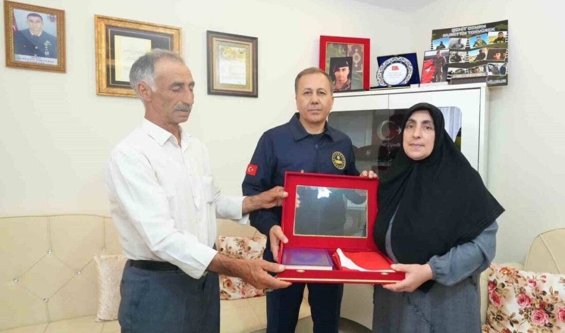 İçişleri Bakanı Ali Yerlikaya, Erzurum’daki şehit ailesi ziyaretinde Cumhurbaşkanı Erdoğan’ın