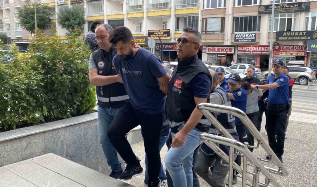 Telefonda polis ve savcı gibi tanıyan dolandırıcılar, vatandaşları kandırarak 15
