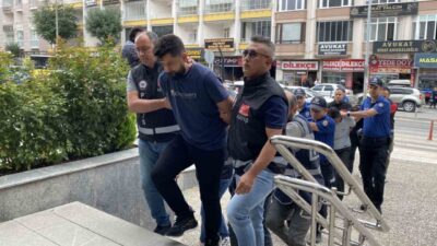 Telefonda polis ve savcı gibi tanıyan dolandırıcılar, vatandaşları kandırarak 15