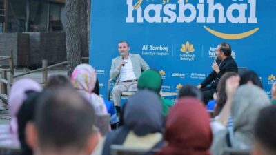 Sultanbeyli Belediye Başkanı Ali Tombaş, gençlerle bir araya gelerek TEKNOFEST