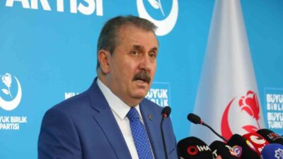 Mustafa Destici, BBP Genel Başkanı, Türkiye'nin milli güvenliğini dış güçlere