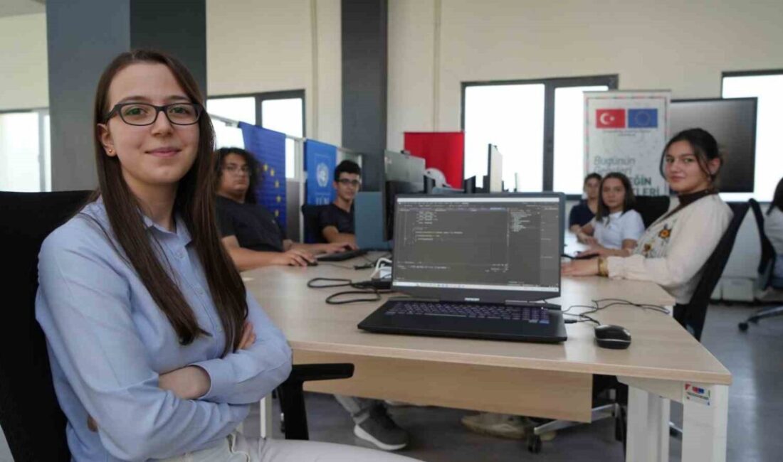 Erzurum Büyükşehir Belediyesi Dijital Gençlik Merkezi, gençlere dijital beceri eğitimleri