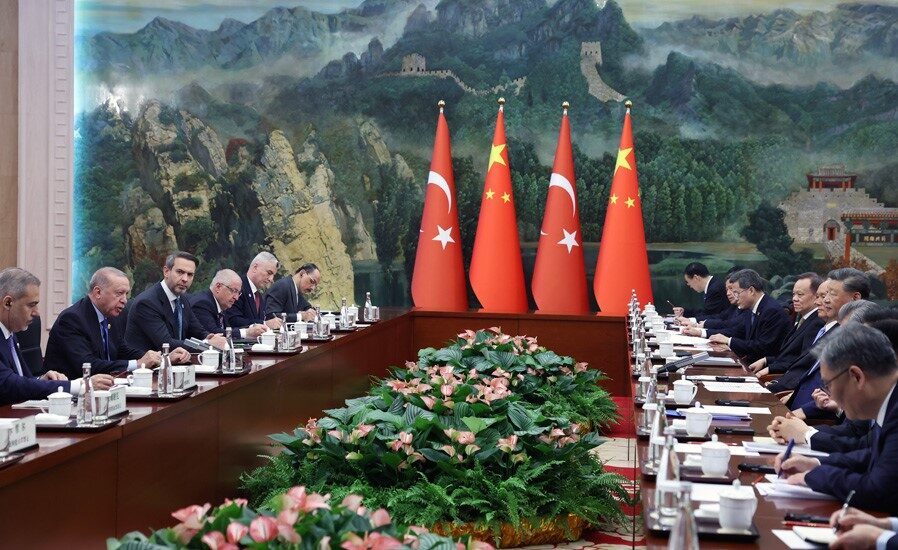 Çin basını, Cumhurbaşkanı Erdoğan'ın Türkiye'nin dış politikasındaki kararlılığını vurgulayan makalesine