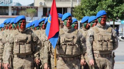 Çorum'da coşkuyla kutlanan 30 Ağustos Zafer Bayramı'nda, Kadeş Barış Meydanı'nda