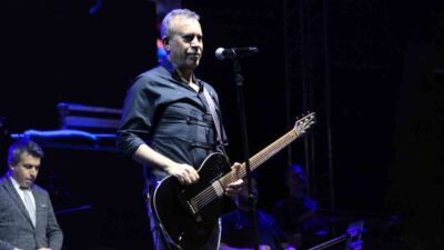 Çorum'da Haluk Levent ve Zara unutulmaz bir gece yaşattı. Belediye